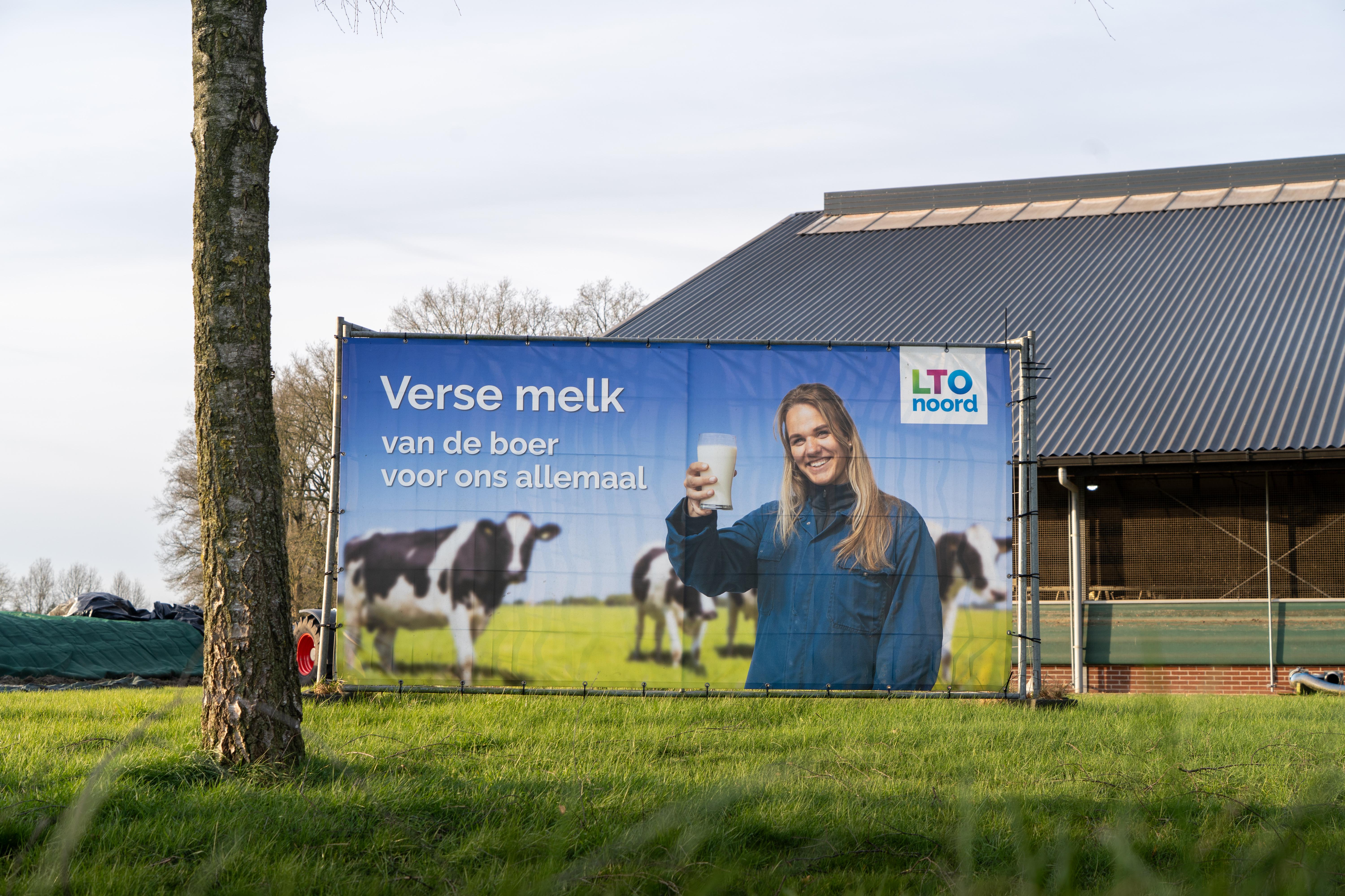 Hang je LTO Noord spandoek weer op of bestel er één als je hem nog niet hebt! Achter de boer en tuinder, voor ons allemaal.