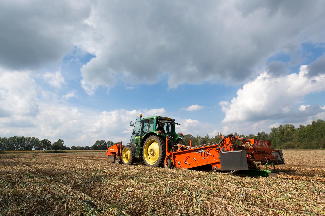 LTO Noord zet zich in voor boeren en tuinders in Groningen die last hebben van bijvoorbeeld bodemdaling door aardbevingsschade.