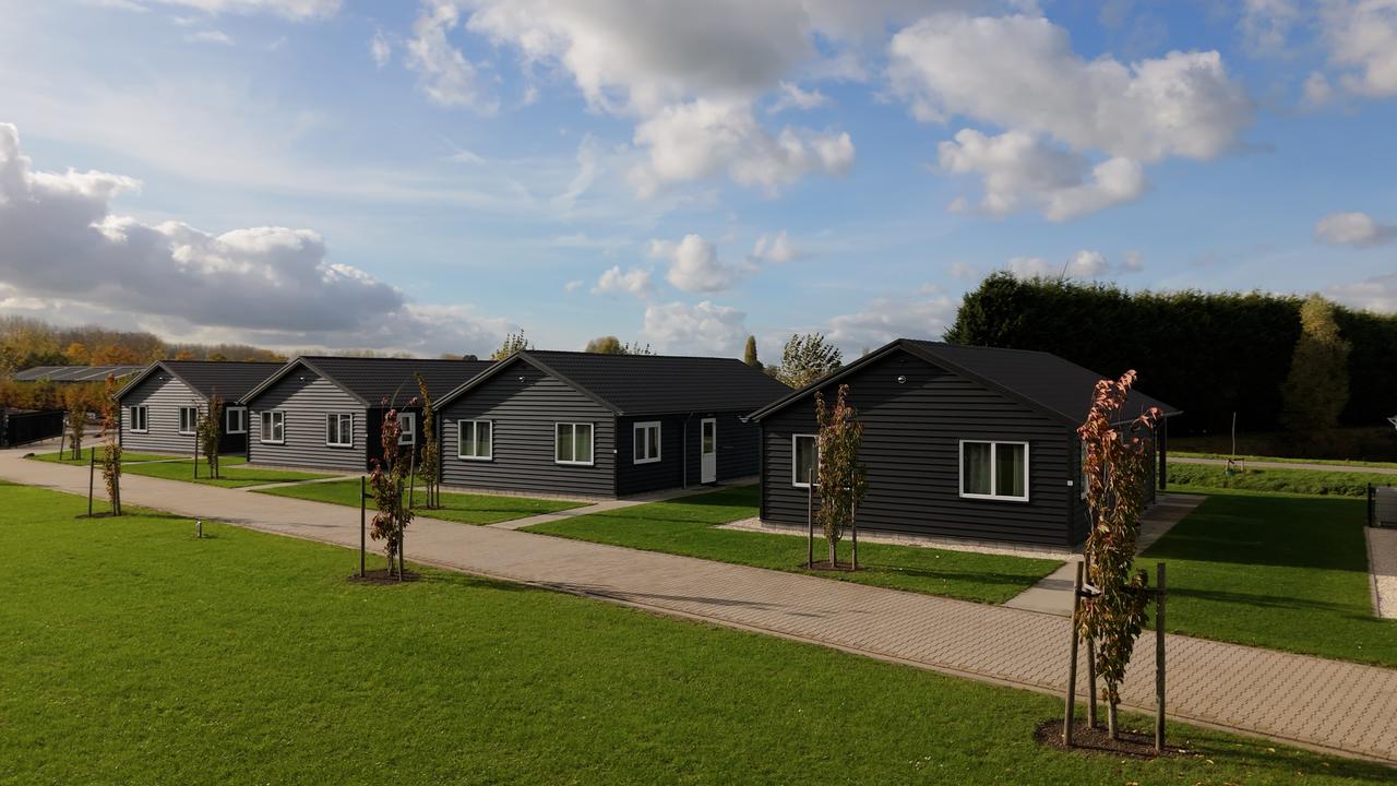 Meerdere huizen op agrarisch bedrijf