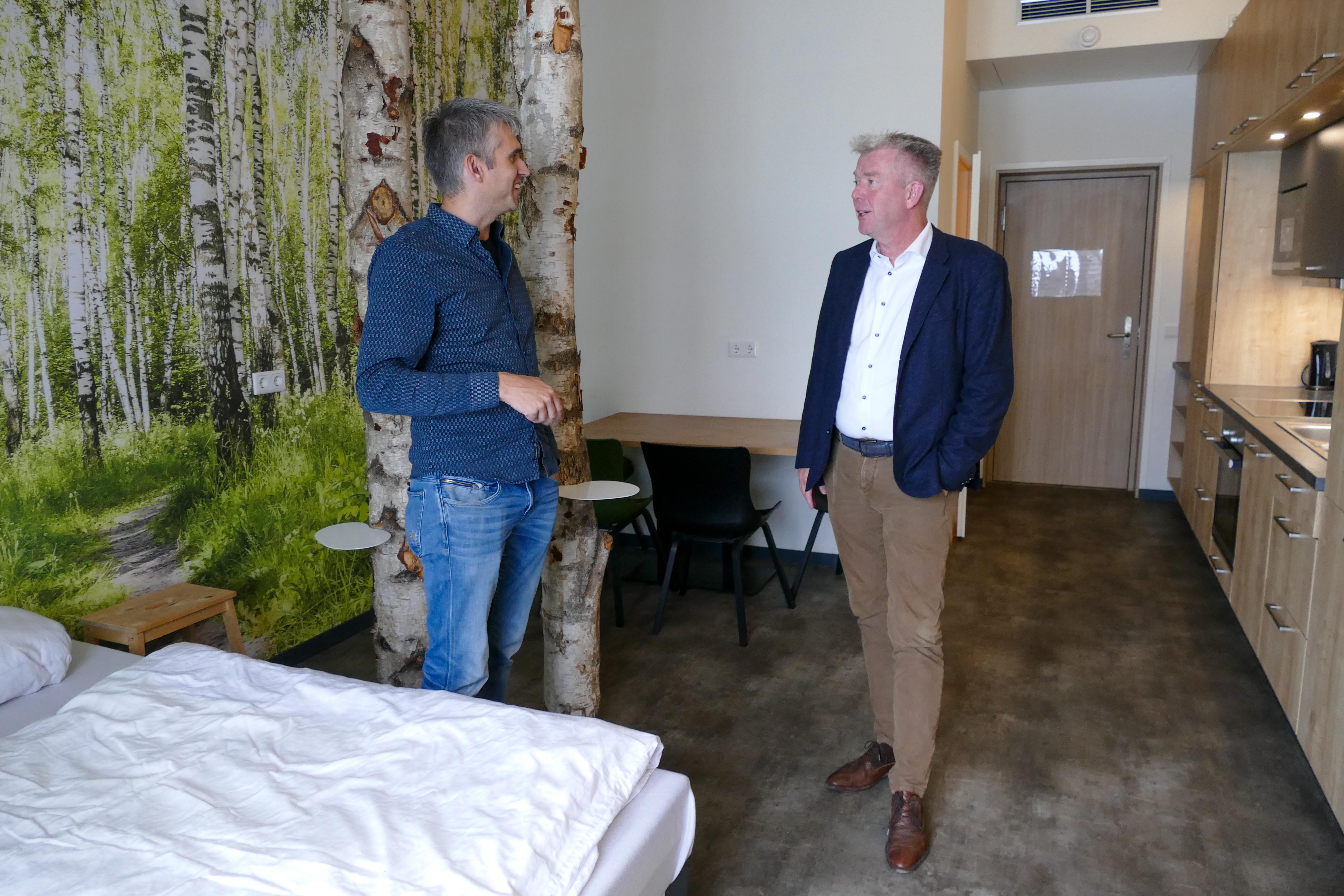 Eric Douma in huisvesting internationale medewerker